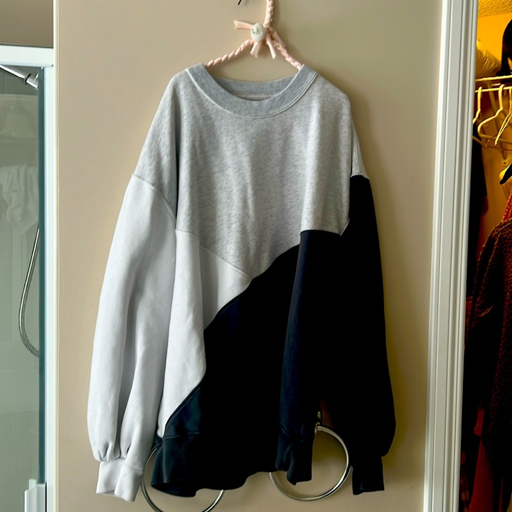 Abercrombie oversized color block sweatshirt